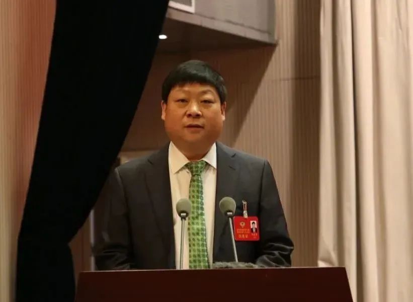 1675383595719354.jpg 沈传奇.jpg